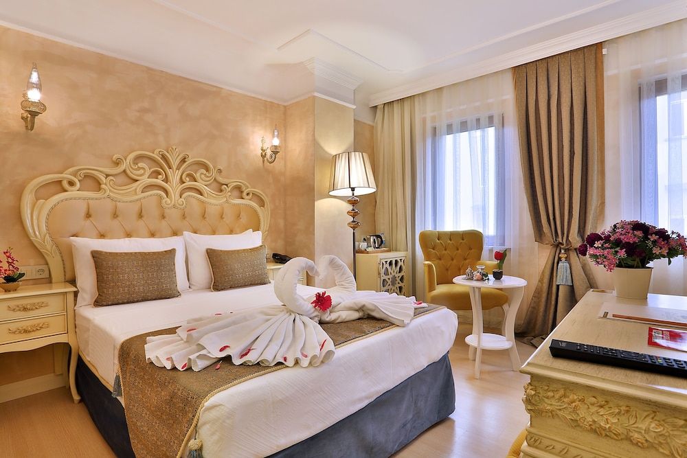Edibe Sultan Hotel Superior Double or Twin Room, 1 Double or 2 Twin Beds, City View 3