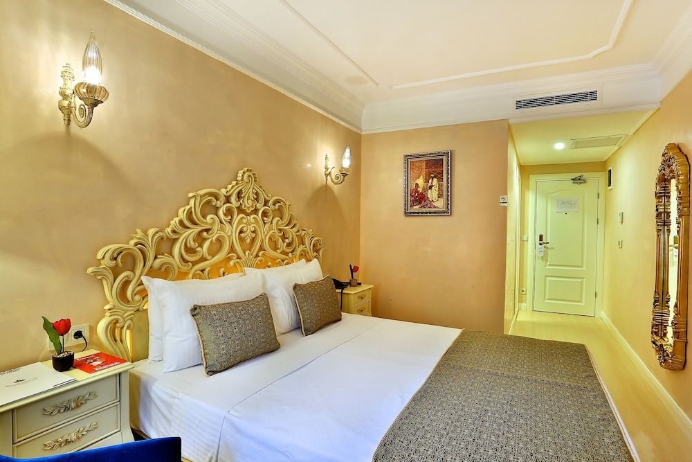 Edibe Sultan Hotel Superior Double or Twin Room, 1 Double or 2 Twin Beds, City View 7