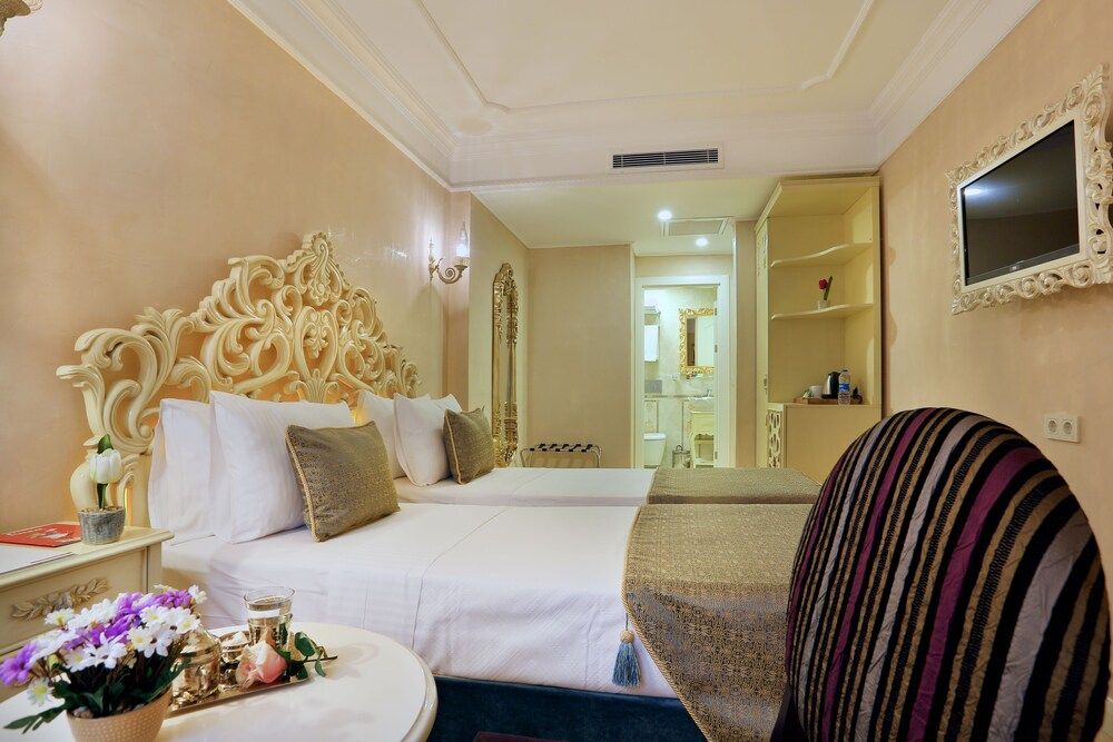 Edibe Sultan Hotel Superior Double or Twin Room, 1 Double or 2 Twin Beds, City View 6