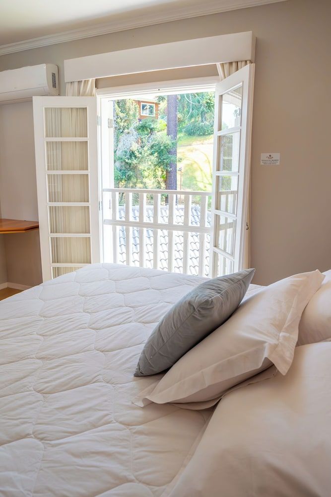 Traditional Studio Suite