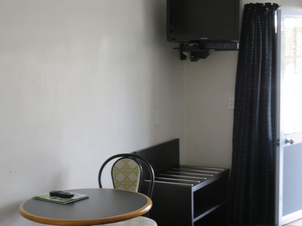 Admirals Motor Lodge Executive Studio 11