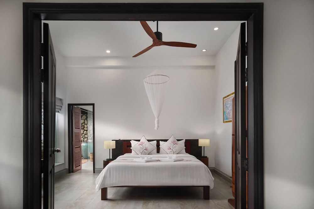 Samanea Beach Resort & Spa Luxury Suite 2