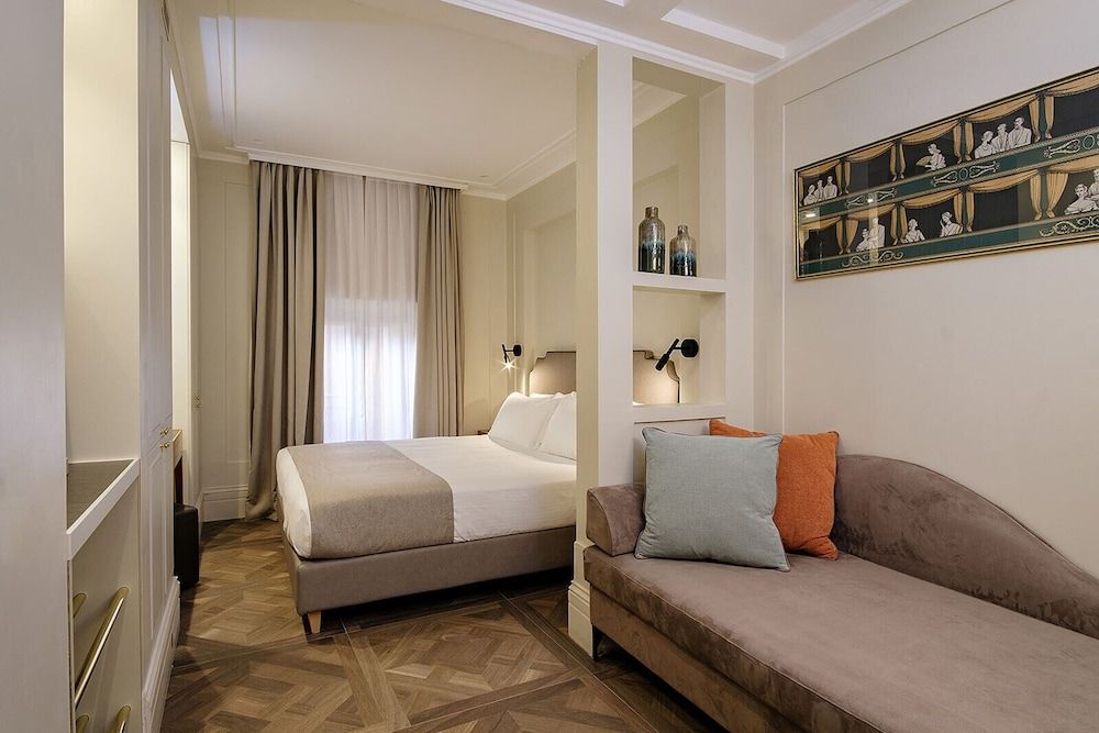 undefined Hotel Smeraldo 5