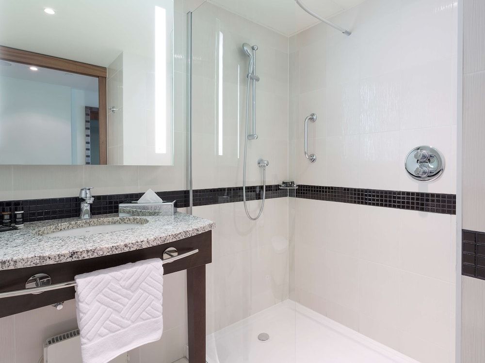 Hampton by Hilton Warsaw City Centre Room, 1 Queen Bed 5