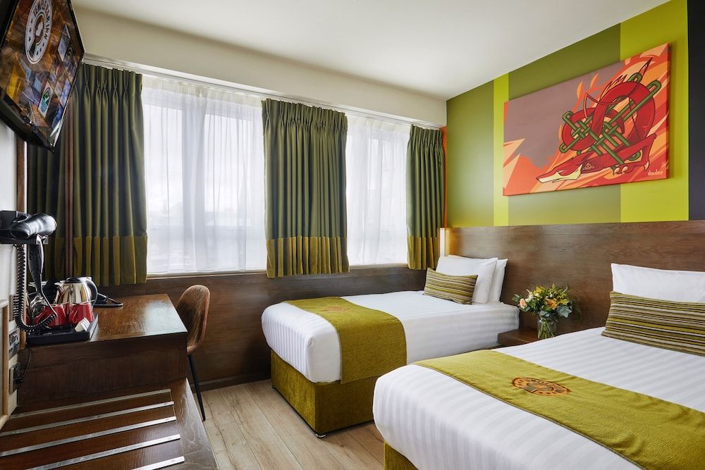 undefined Temple Bar Inn 4