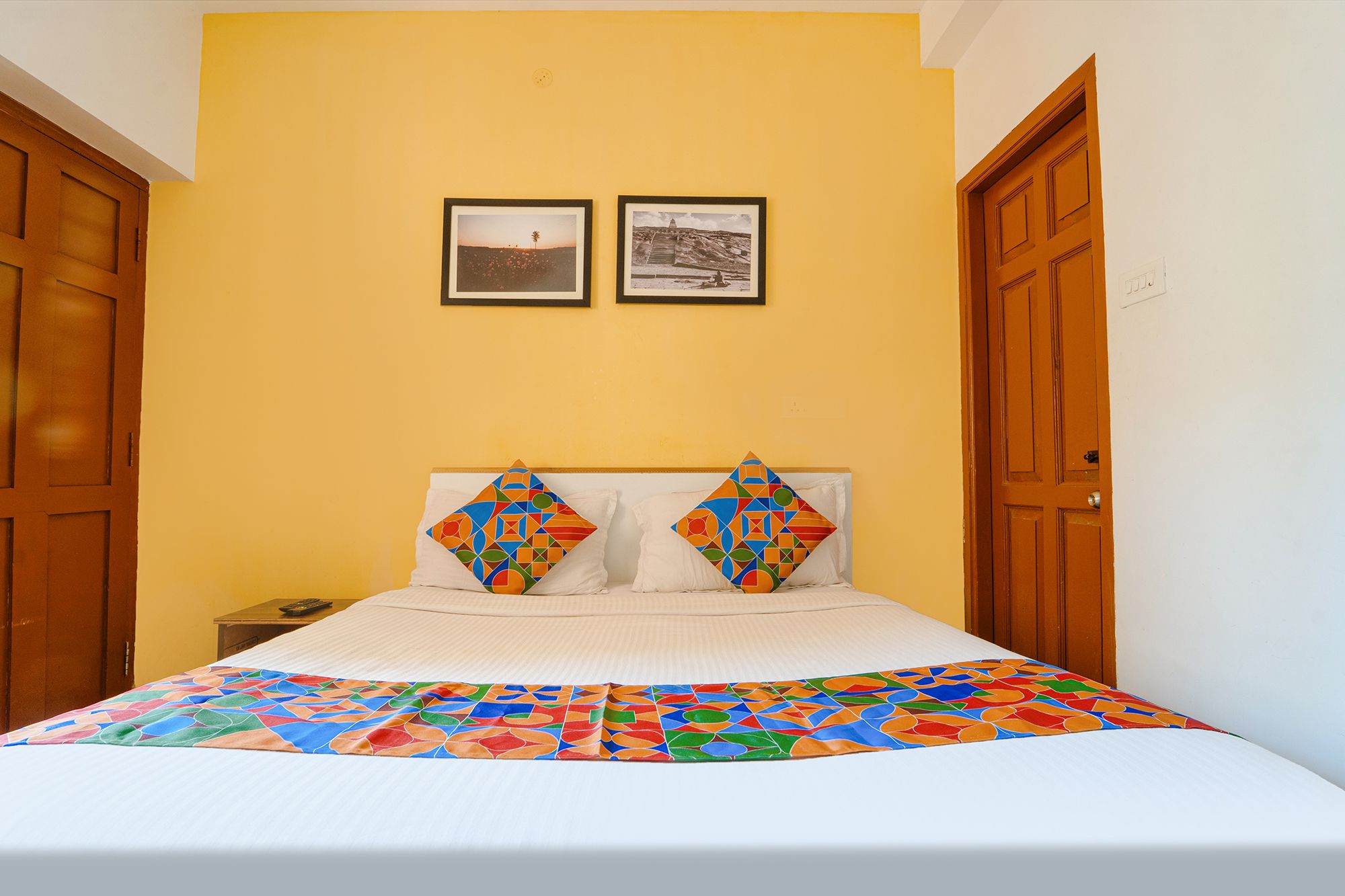 FabExpress Anmol's Peace Home Stay Deluxe Room 2