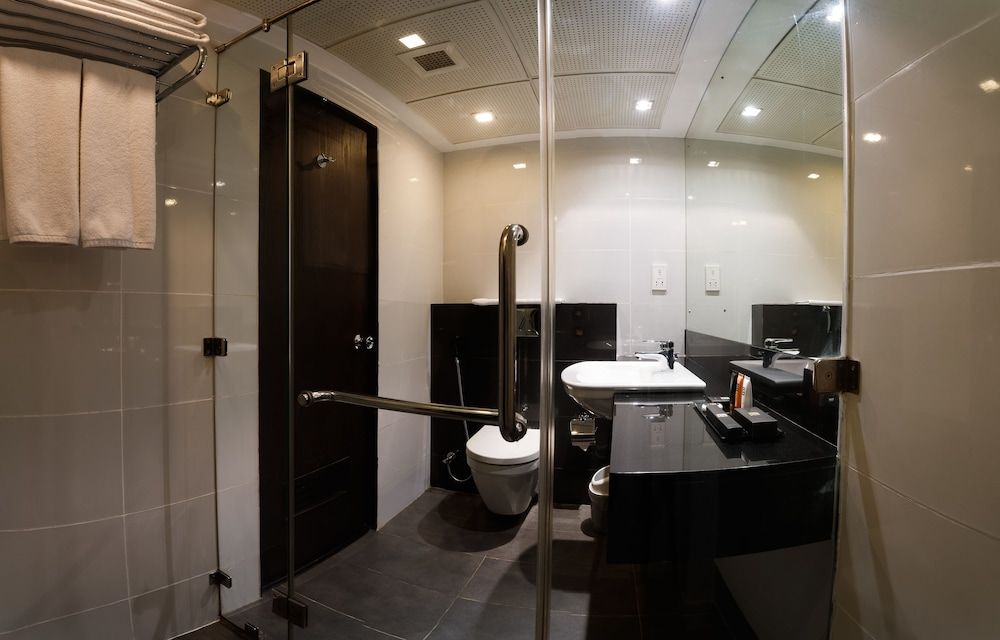 Renuka City Hotel Standard Room 9