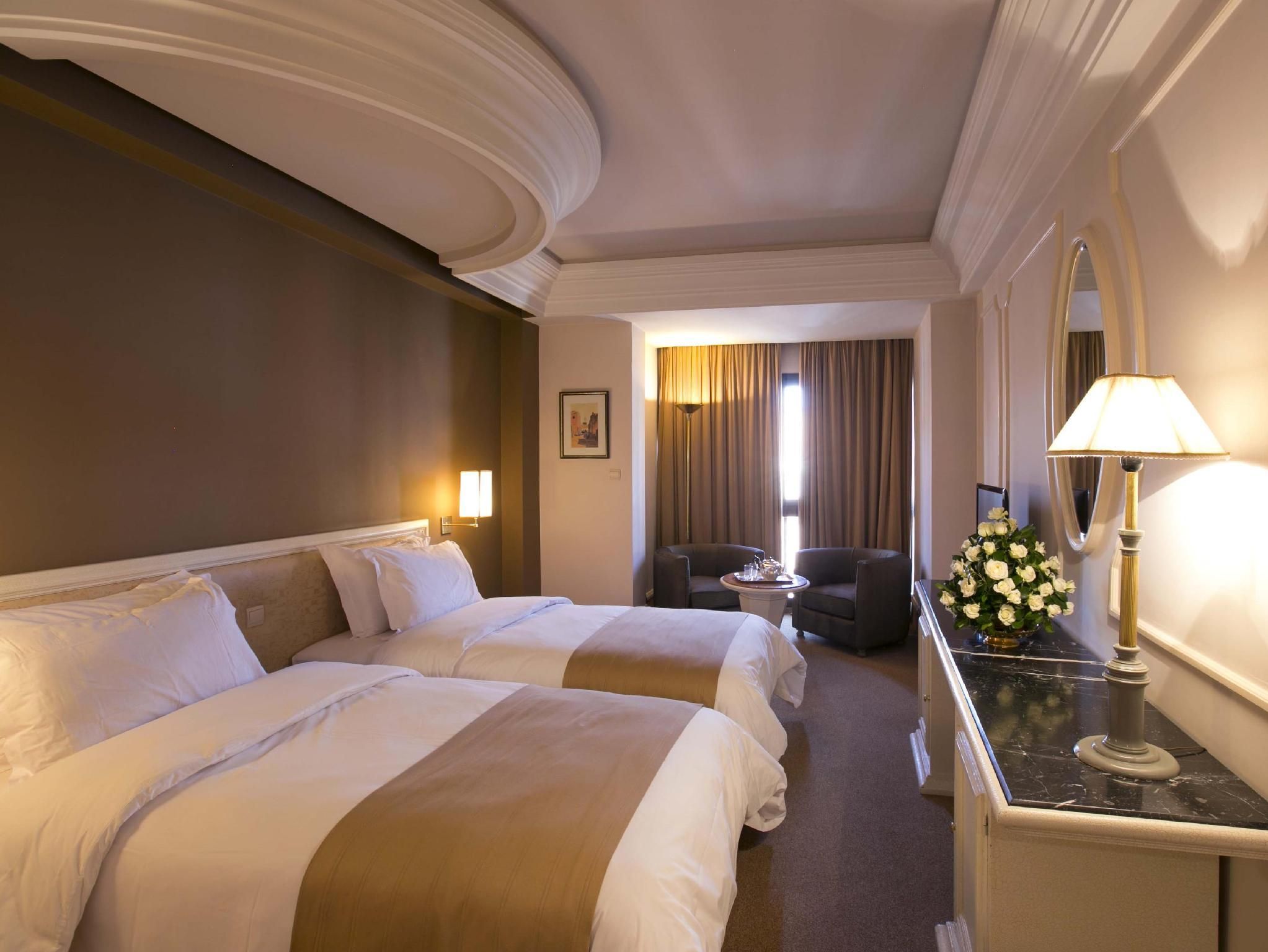 Hotel Nassim Twin Room