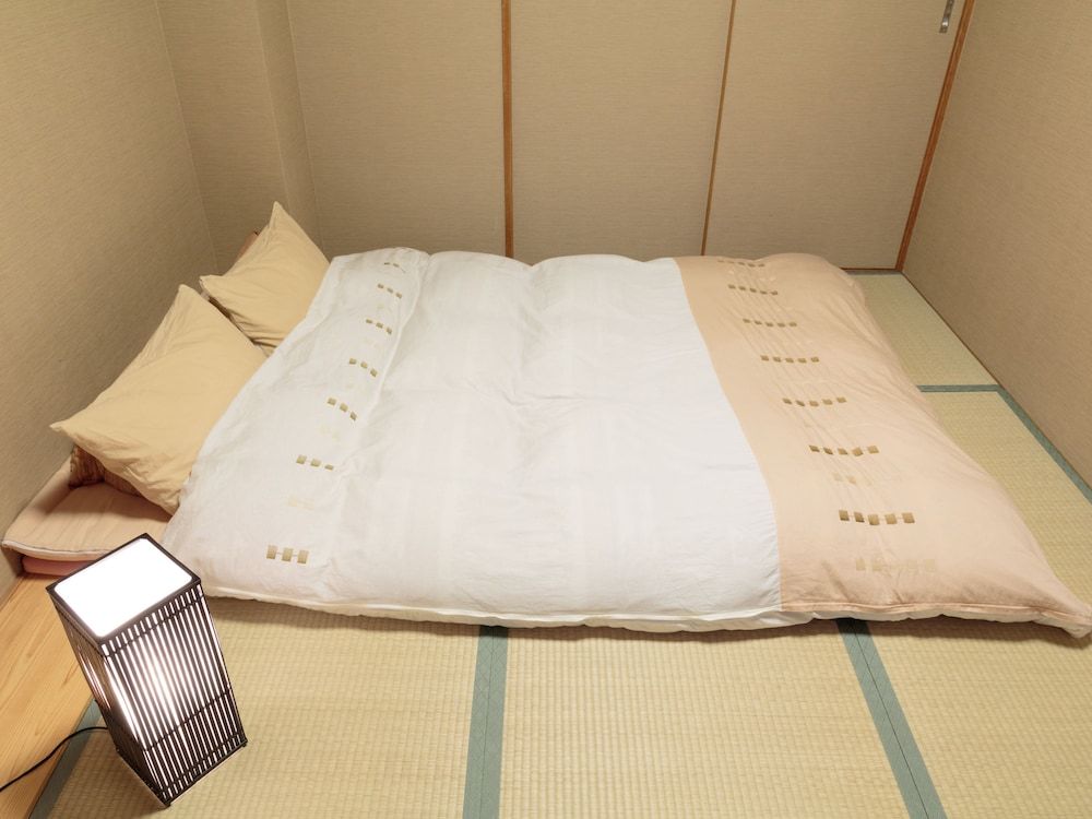 Japanese-Style Single Room with Private Bathroom