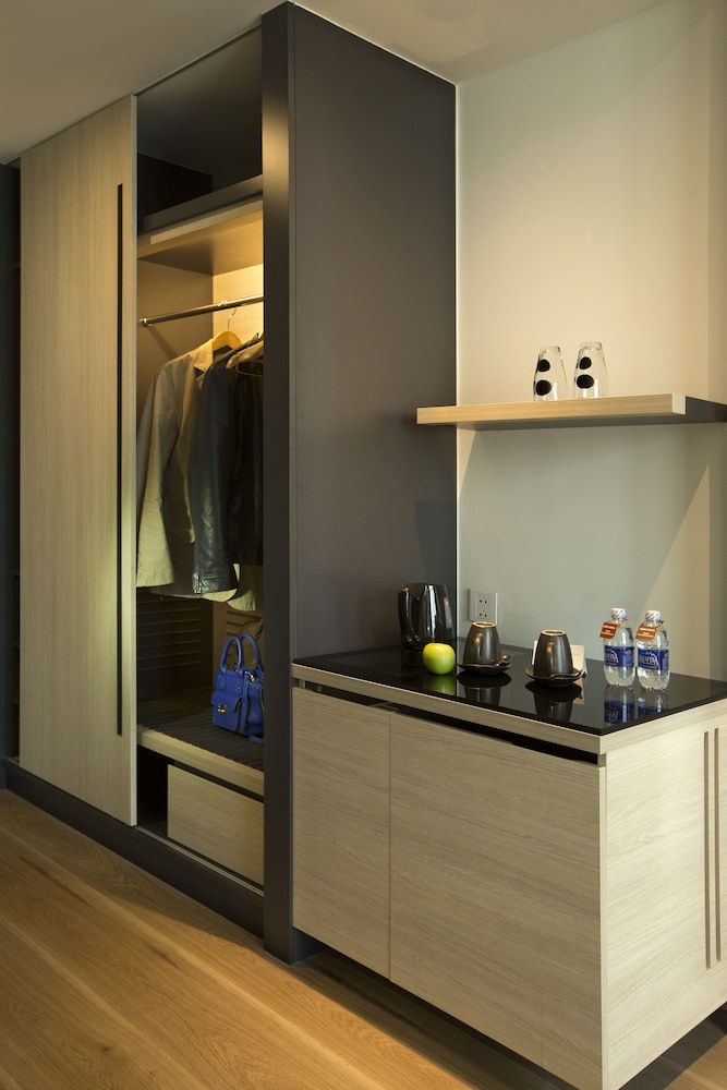 Liberty Central Saigon Citypoint Deluxe Room with Breakfast 4