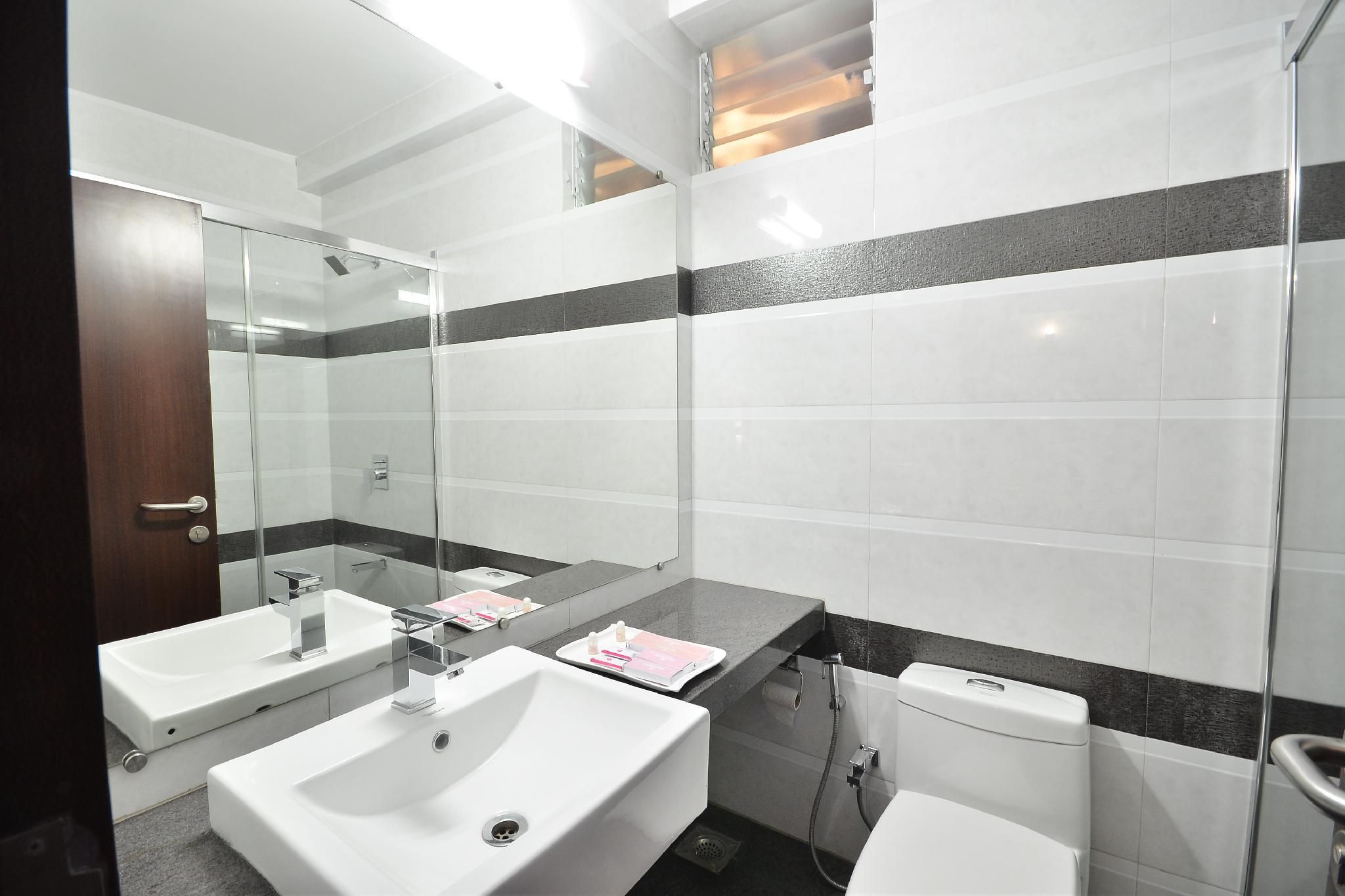 Super Deluxe Room with Balcony