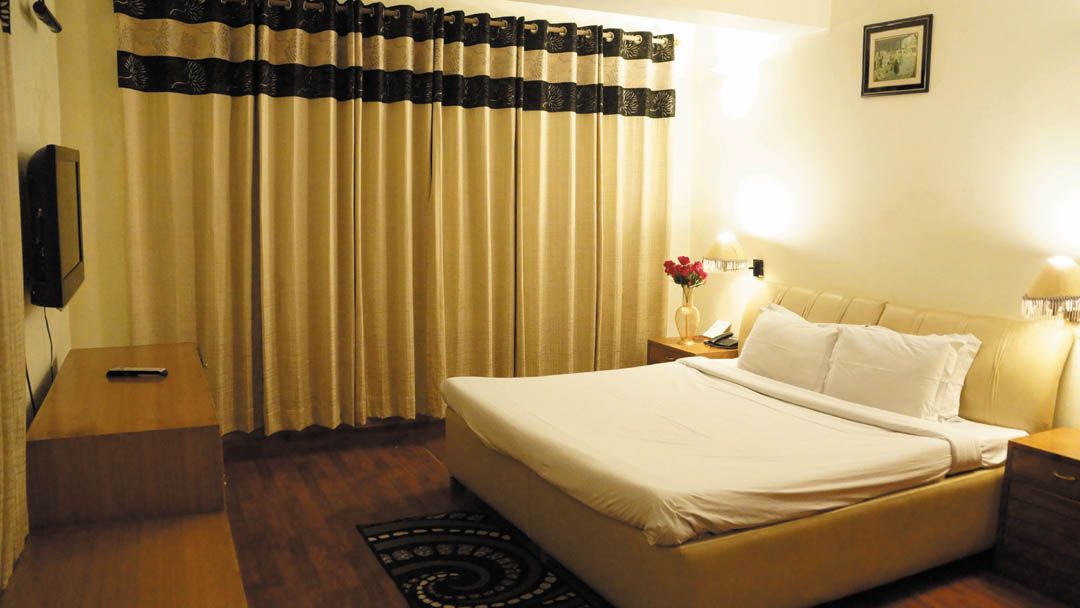 Dynasty Resort Executive Suite 11