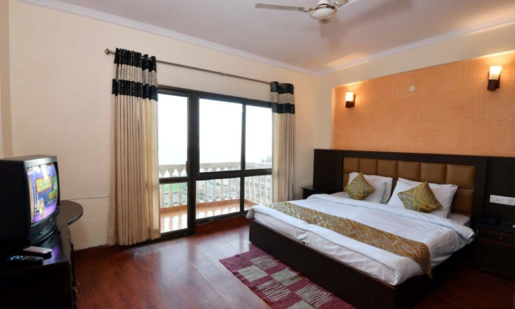 Dynasty Resort Executive Suite 5