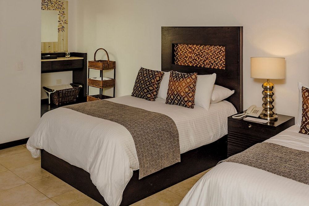 Hotel Boutique Hacienda Guadalupe Deluxe Suite, 2 Queen Beds 3