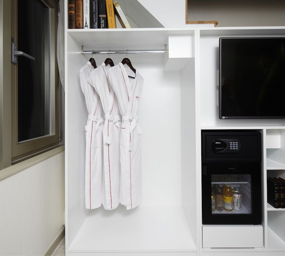 STAZ Hotel Myeongdong II Duplex Family Room - Parking Not available 9