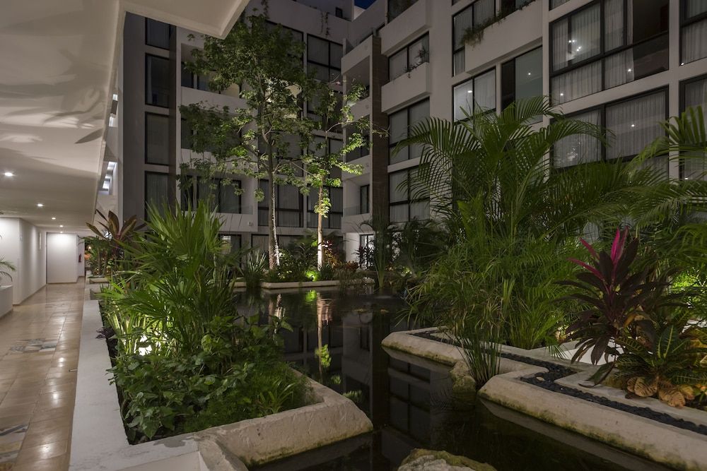 undefined Anah Suites 9