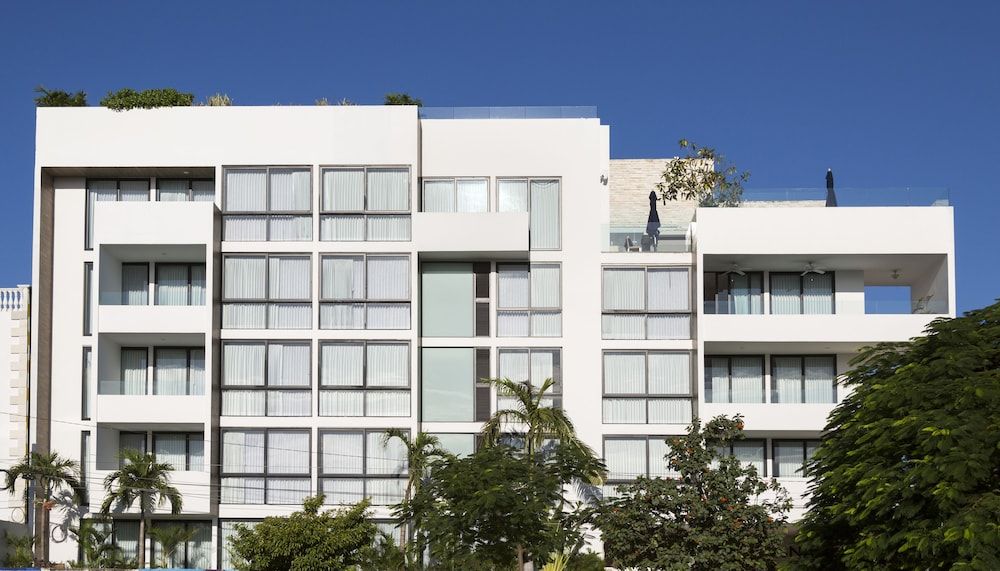 undefined Anah Suites 8