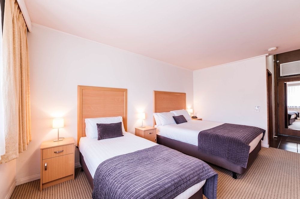 Eastern Sands City Centre Deluxe Bay View Twin Room 14