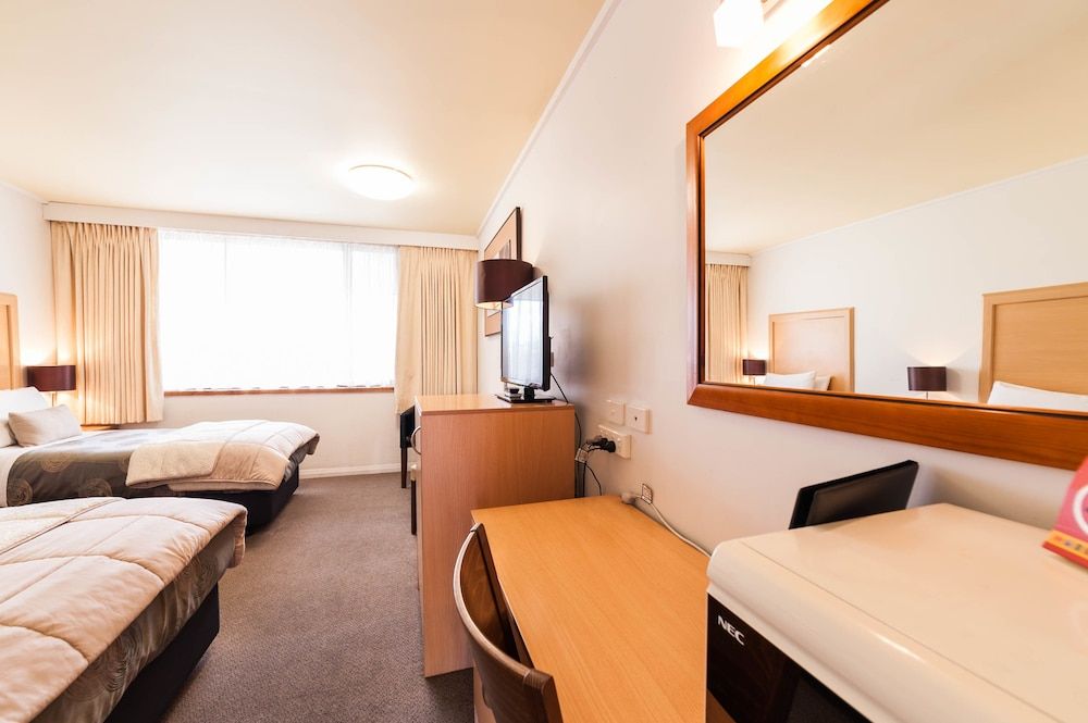 Eastern Sands City Centre Deluxe Bay View Twin Room 20
