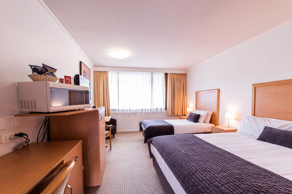 Eastern Sands City Centre Deluxe Bay View Twin Room 21