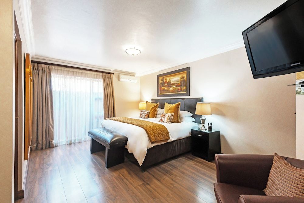 Sunward Park Guest House & Conference Centre Executive Double or Twin Room 10