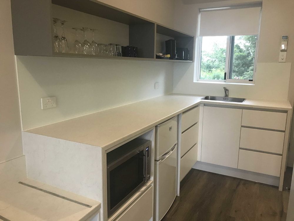 Clouds Montville Deluxe Studio, 1 Queen Bed with Sofa bed, Garden View 3