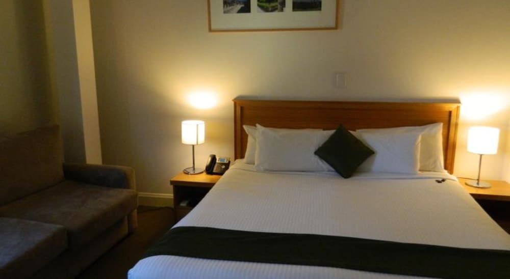 Hotel Sophia Economy Double - Shared Bathroom