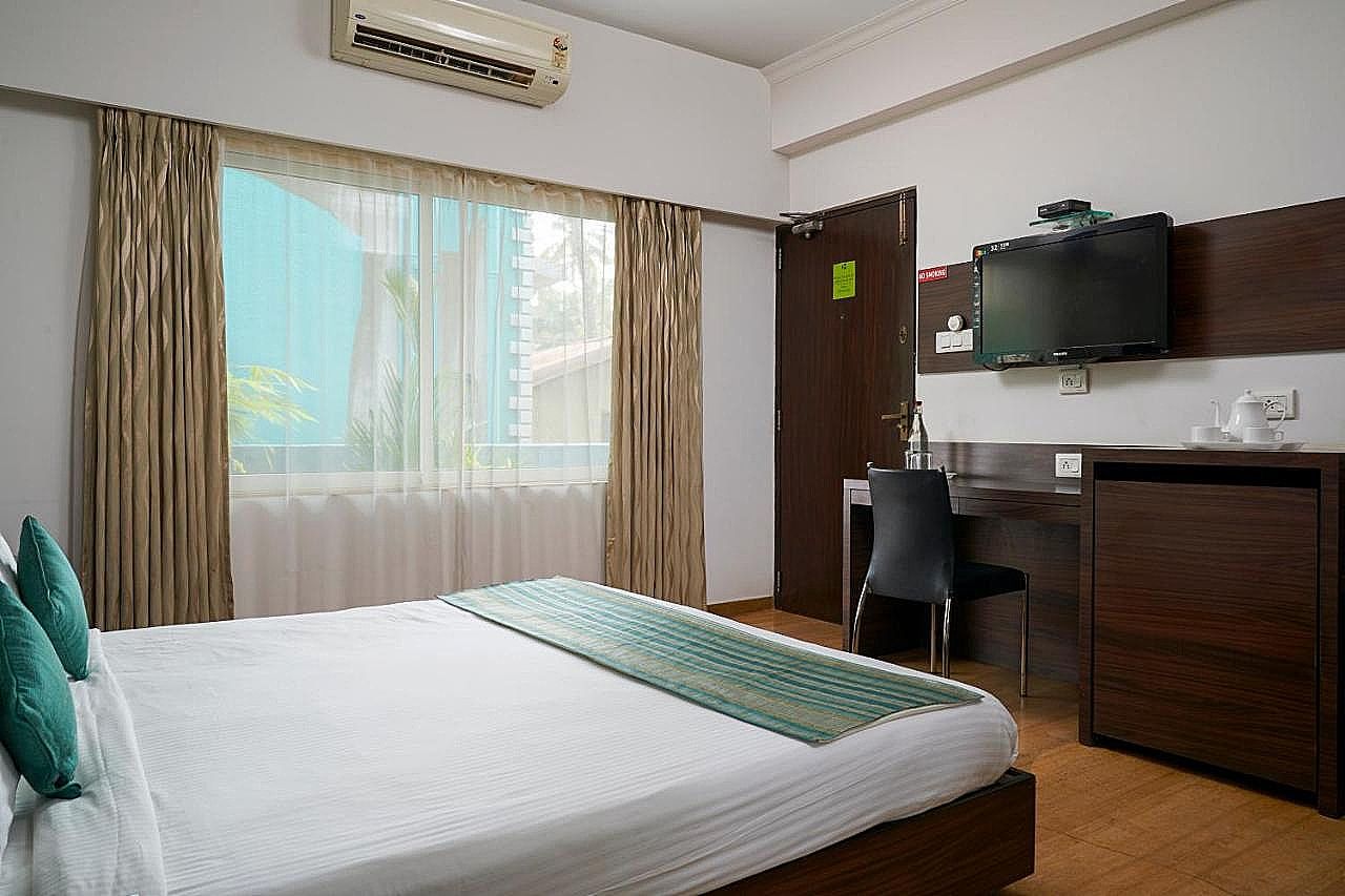 The Hawaii Comforts Hotel Luxury Room 5