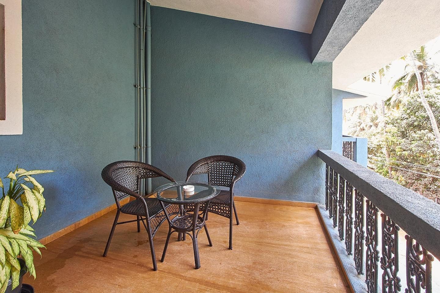 The Hawaii Comforts Hotel Luxury Room 3