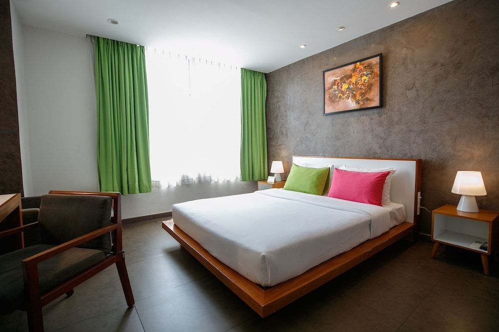 undefined EMM Hotel Saigon 10