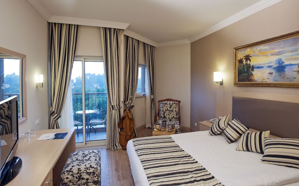 undefined Crystal Tat Beach Golf Resort & Spa - All Inclusive 5