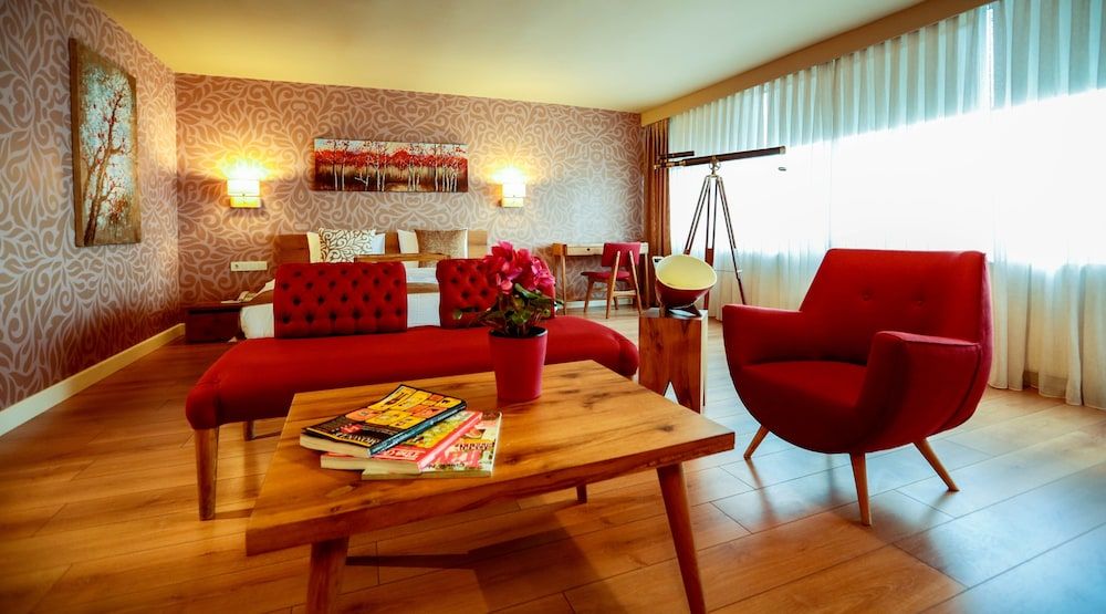 Melek Hotels Moda Suite, Sea View 12