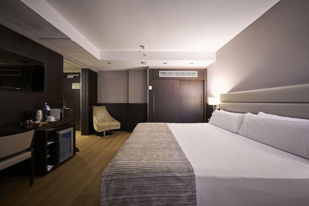 Junior Suite (Single Use)