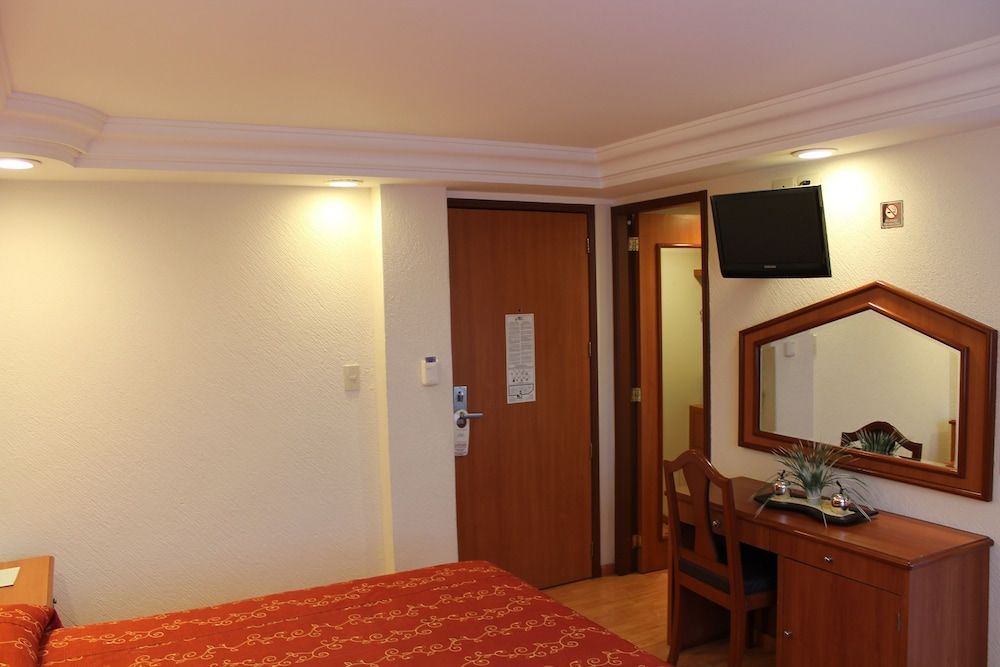 undefined Hotel Premier 7