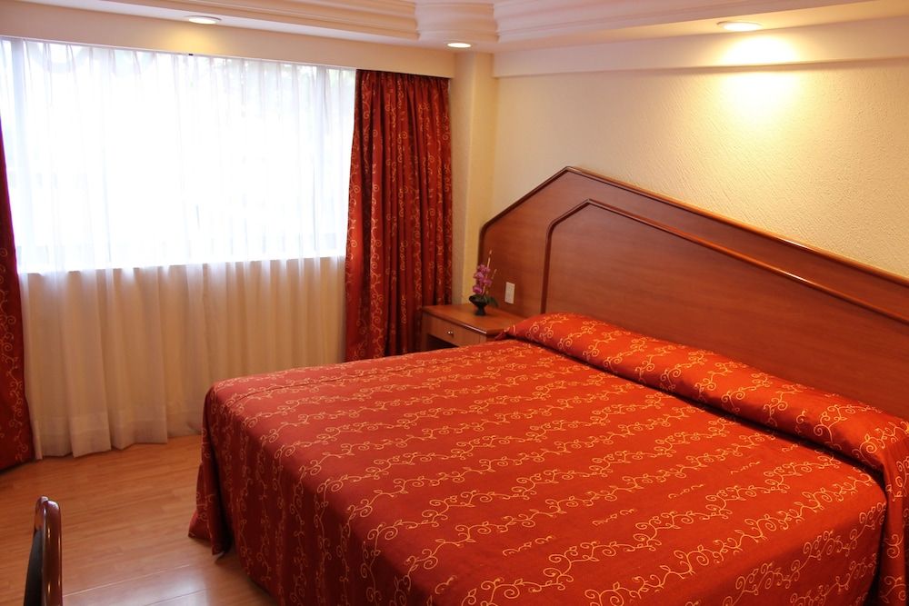 undefined Hotel Premier 5