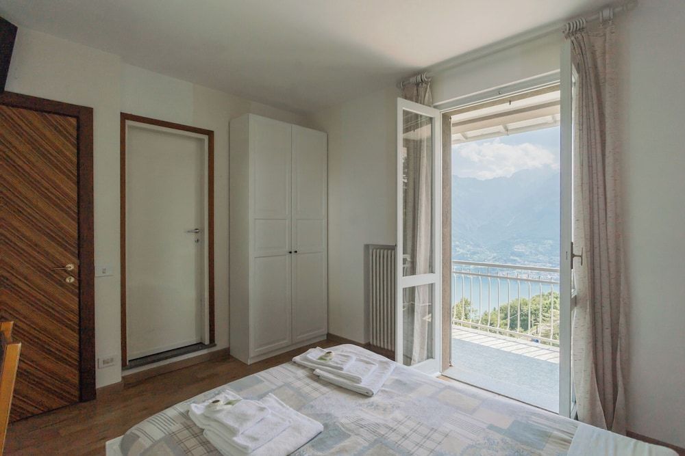 Hotel Mirabeau Economy Double Room 13