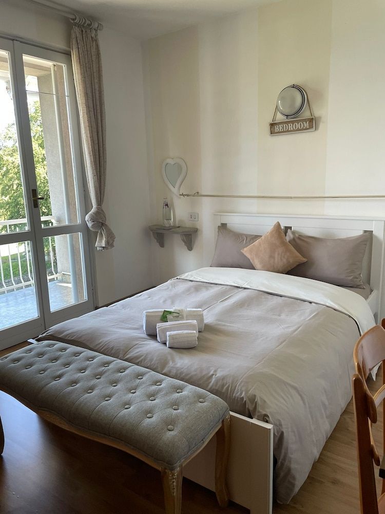 Hotel Mirabeau Double Room 6