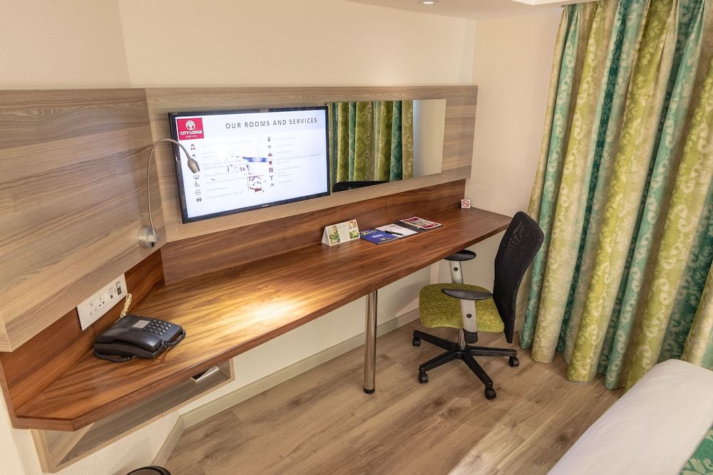 City Lodge Hotel Durban Double Room, Non Smoking 5