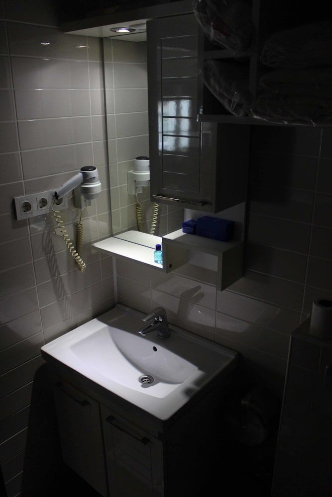 Hotel La Piano Double Room, Balcony 3