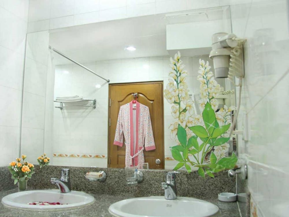 Excel Treasure Hotel Superior Room 5