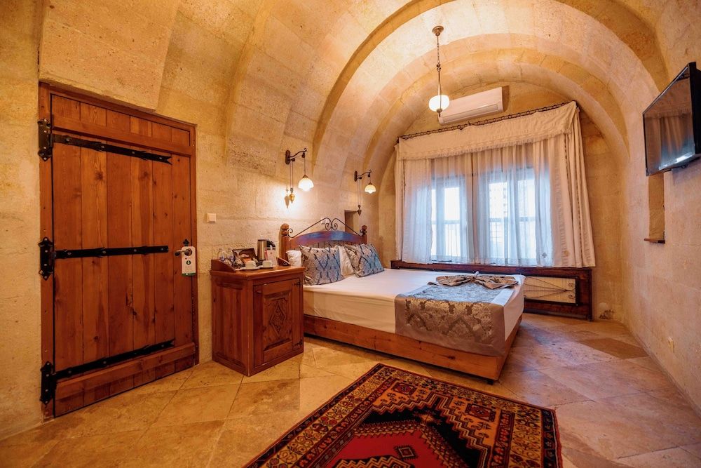 Mithra Cave Hotel - Special Class Classic Cave Room 8