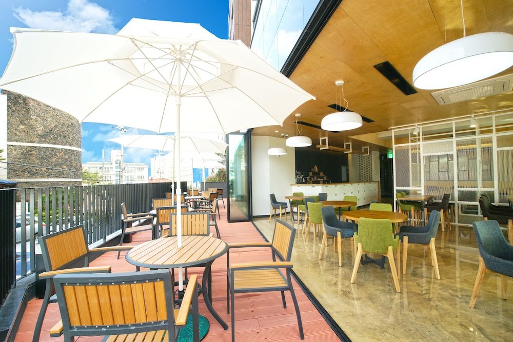 I-Jin Hotel