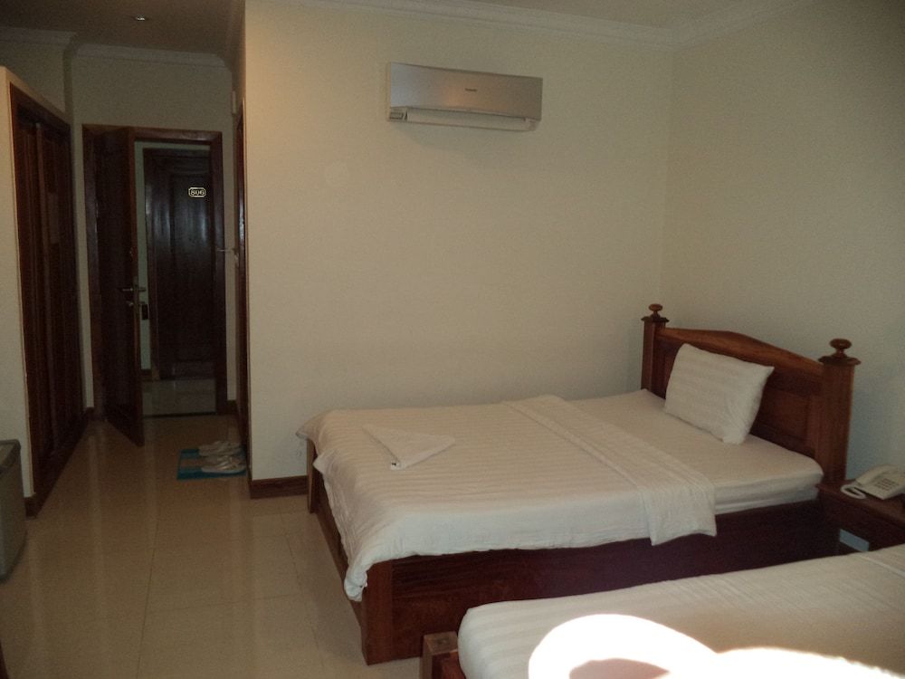 undefined Go In Hotel 8