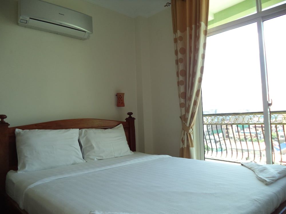 undefined Go In Hotel 10