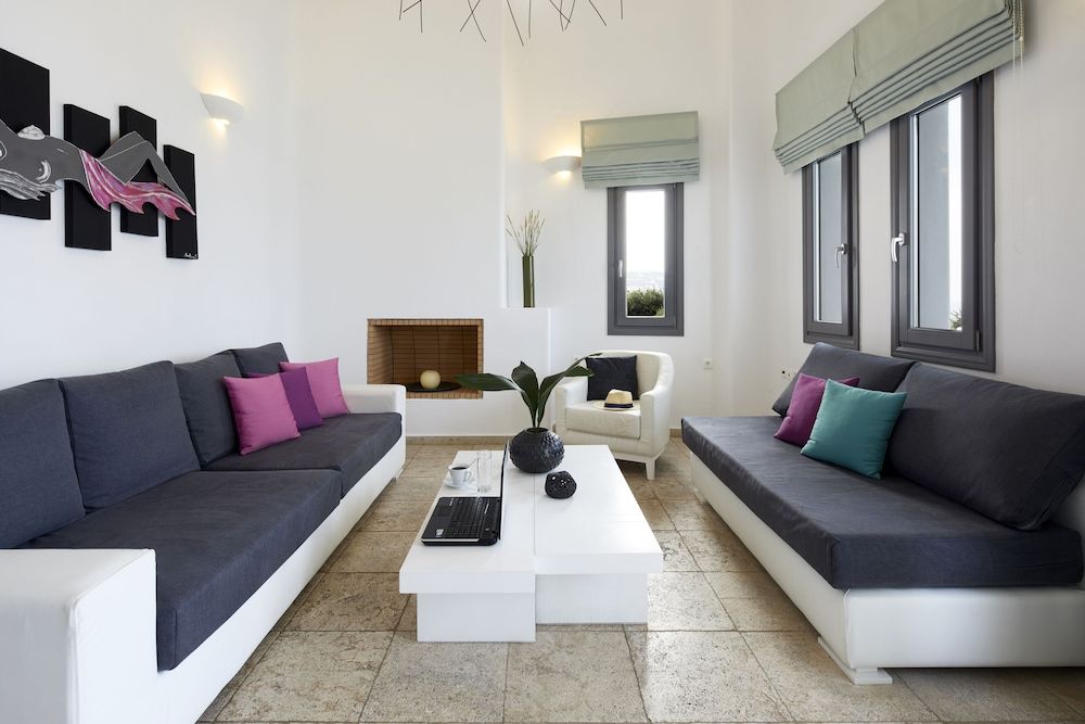 Santorini Princess Presidential Suites Serenity Villa with Caldera View, Heated Pool & Hot tub in Private Garden 14