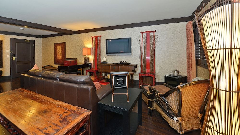 Prestige Lakeside Resort, WorldHotels Elite Suite, 1 King Bed, Non Smoking, Terrace 4