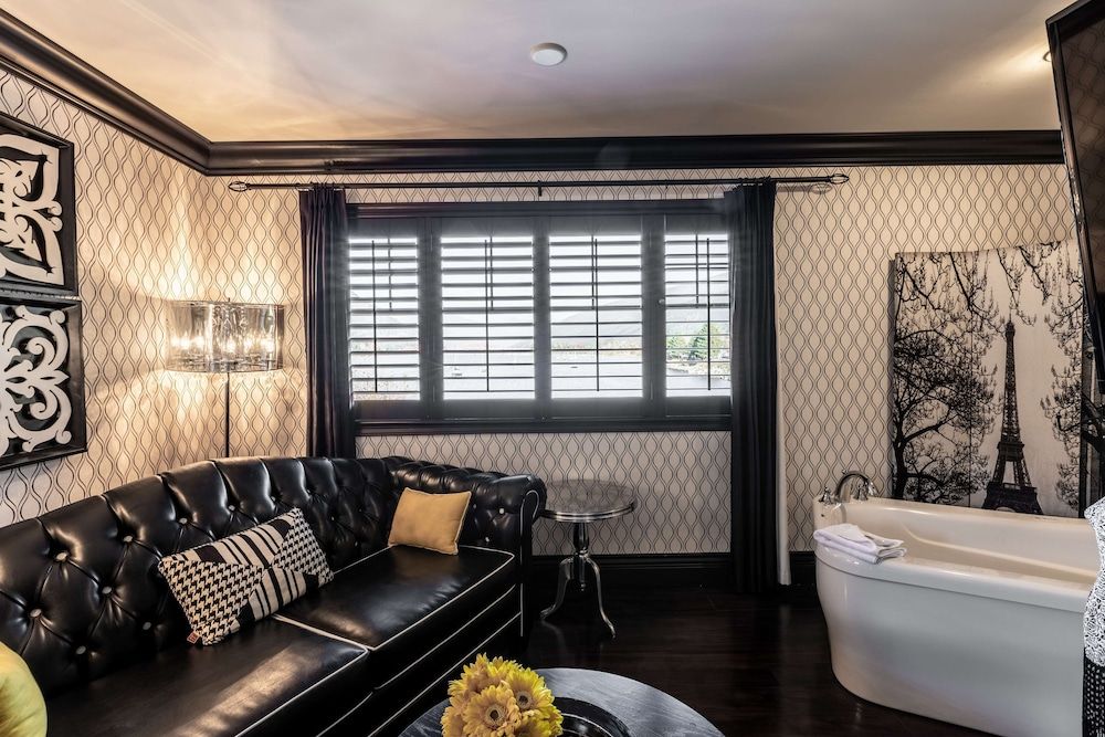 Prestige Lakeside Resort, WorldHotels Elite Suite, 1 King Bed, Non Smoking, Balcony 8