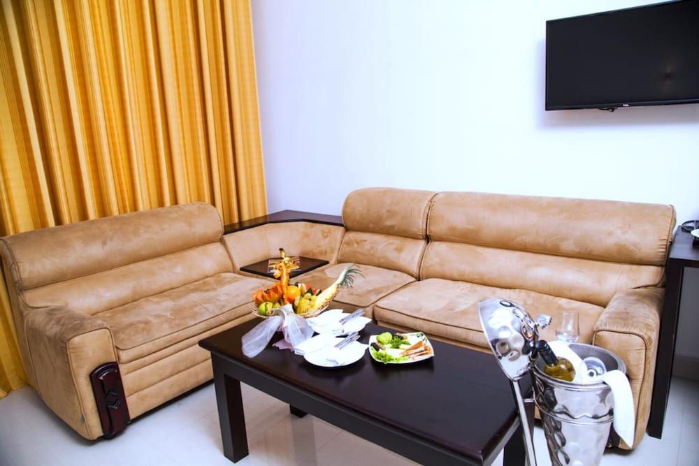 Full Moon Garden Hotel Deluxe Room with Free Upgrade on Availability 10