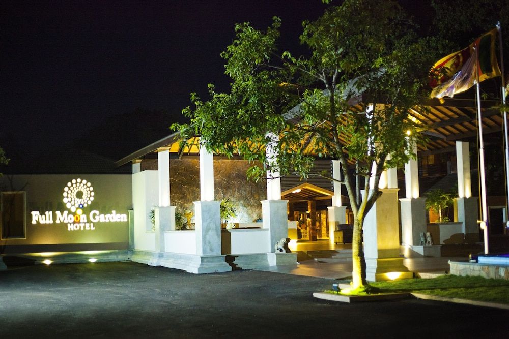 undefined Full Moon Garden Hotel 3