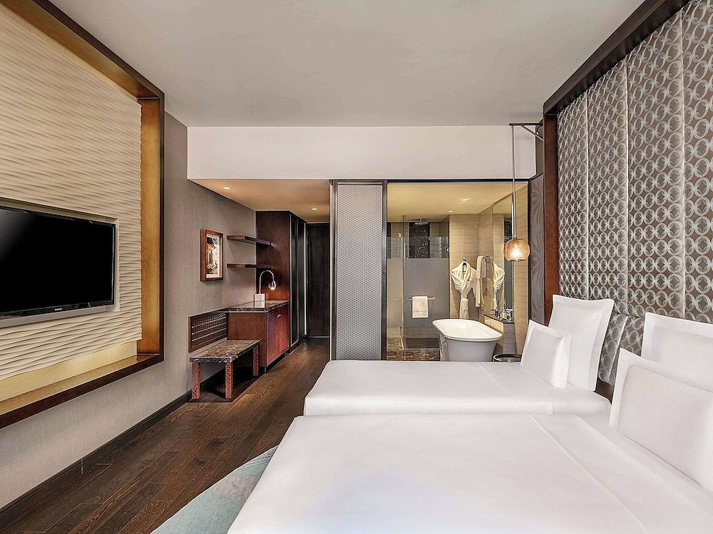 Pullman New Delhi Aerocity Hotel Deluxe Twin Room, 2 Twin Beds 11